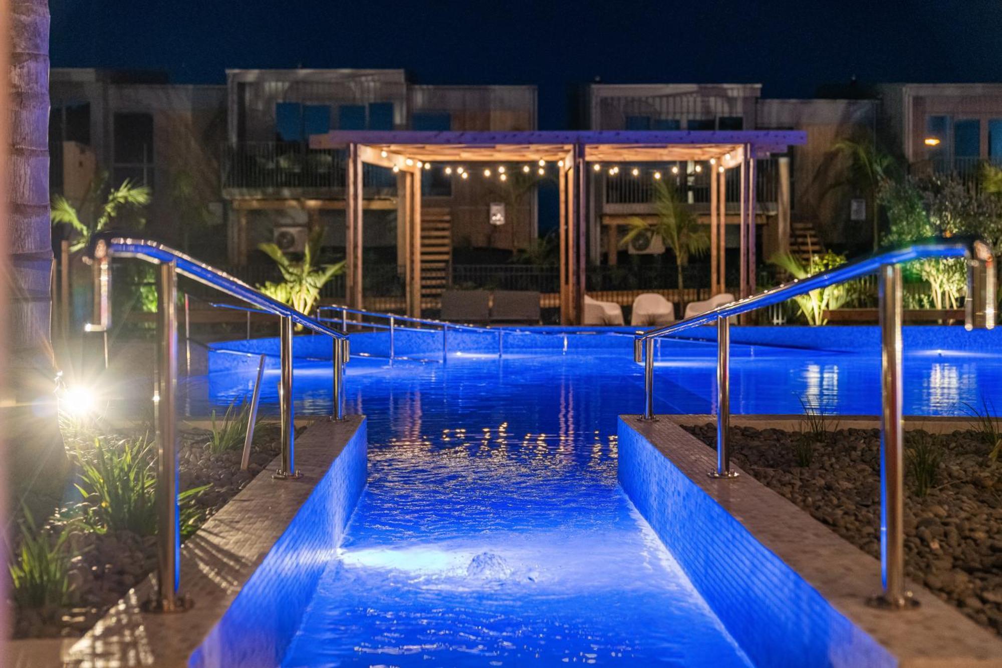 Tasman Holiday Parks - Papamoa Beach ภายนอก รูปภาพ The Blue Lagoon at the Blue Lagoon Hotel