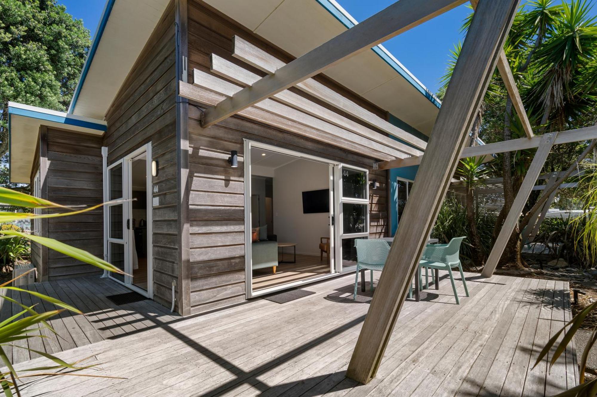 Tasman Holiday Parks - Papamoa Beach ภายนอก รูปภาพ The house from the north-east